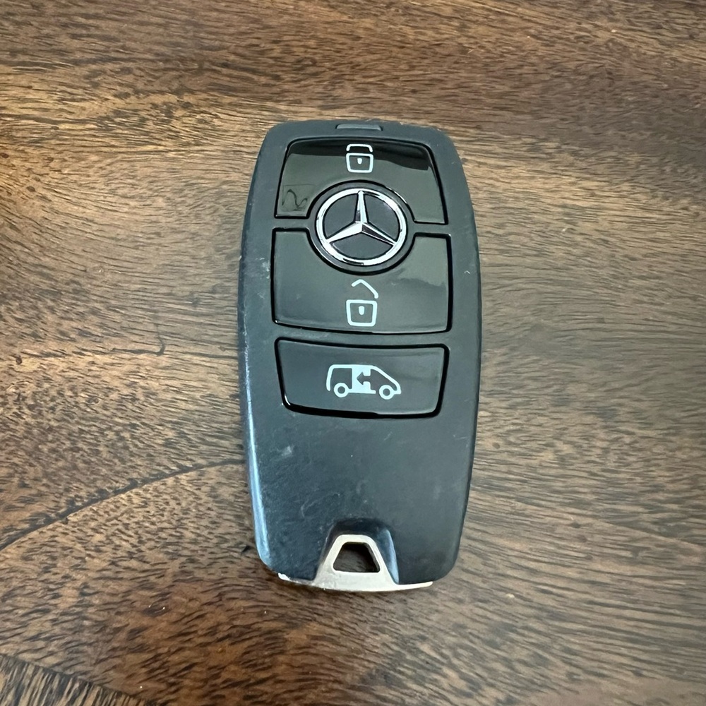 Luxury Black Car Key Fob